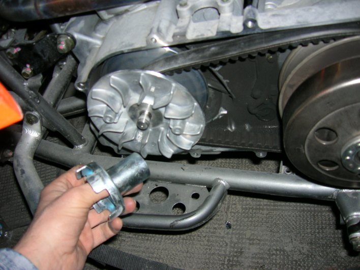 Come smontare variatore scooter